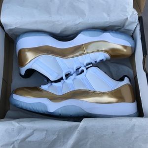 Jordan 11 Low Gold